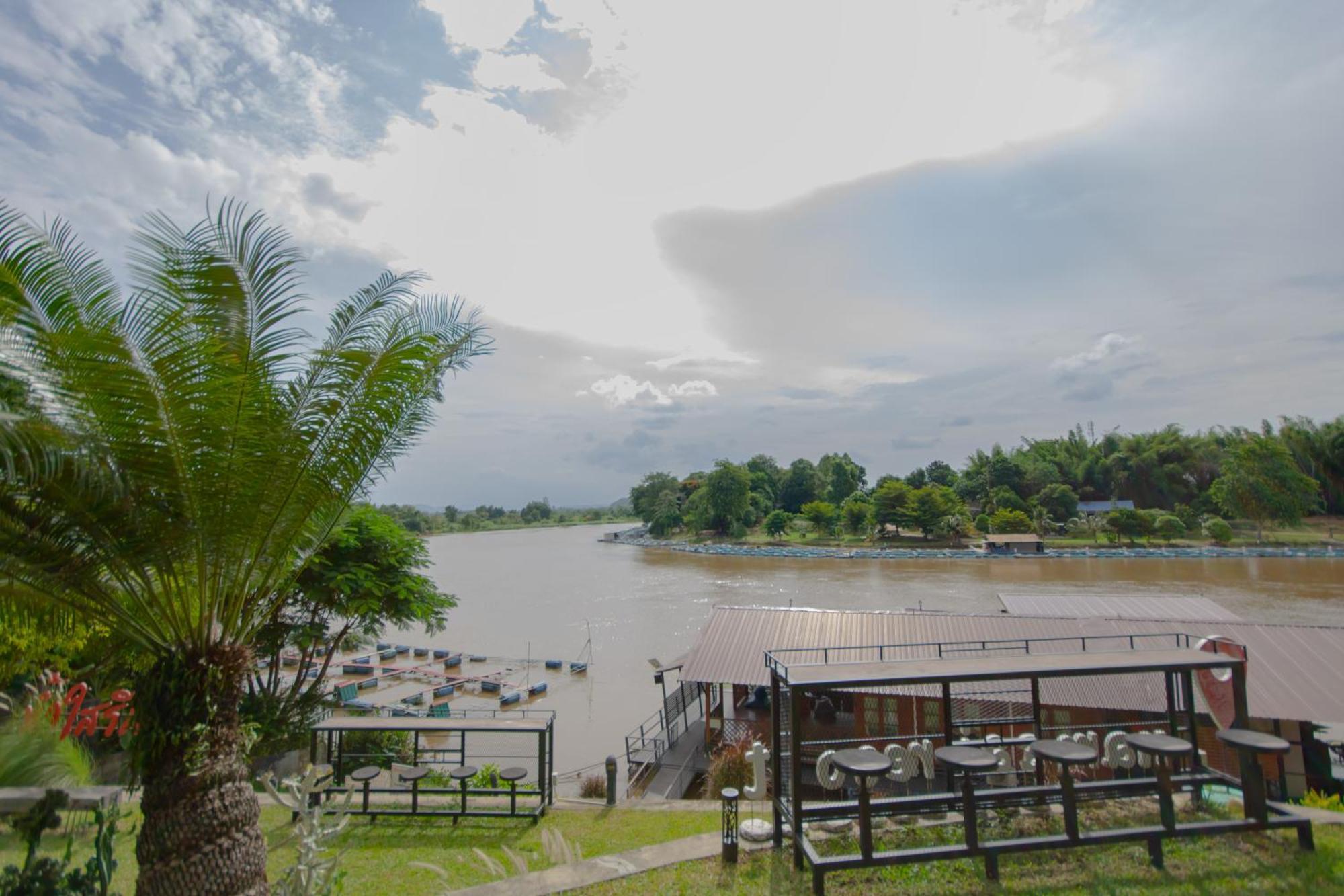 Namsai Resort Kanchanaburi City Exteriör bild