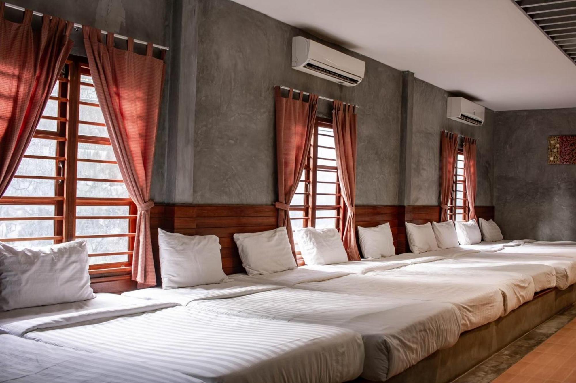 Namsai Resort Kanchanaburi City Exteriör bild